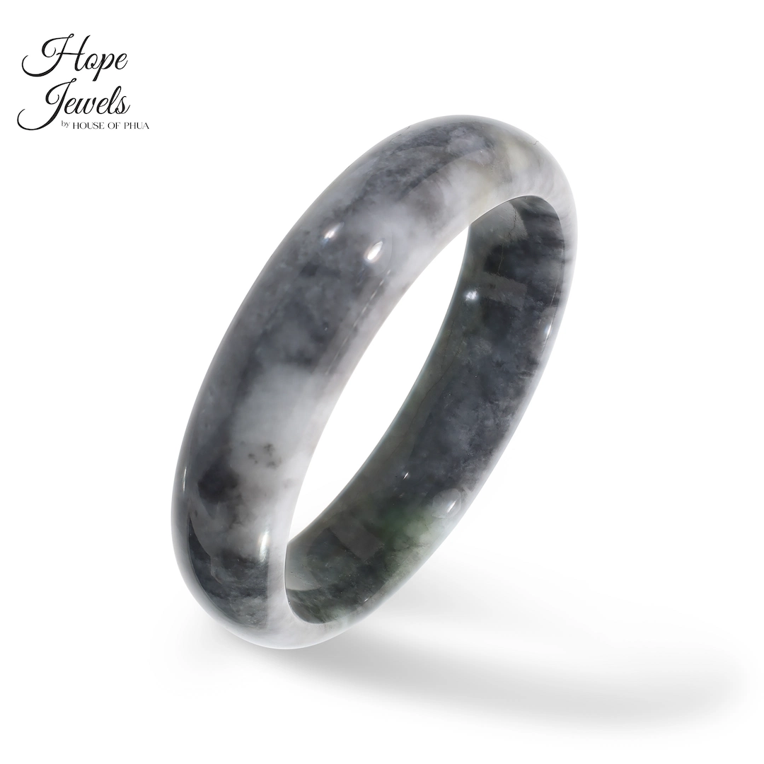 54.5mm Type A Black Jadeite Round Bangle